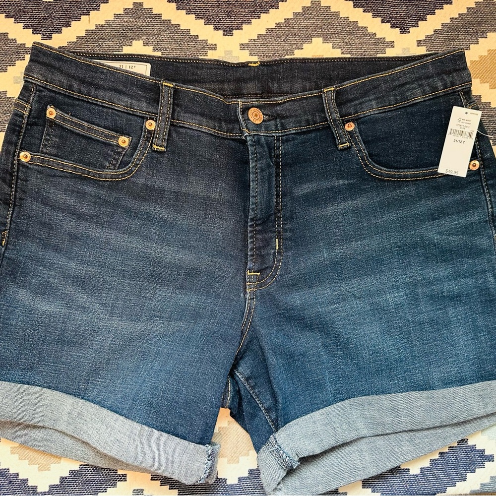 NWT Gap denim shorts midrise 5in